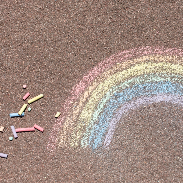 Regenboog krijttekening